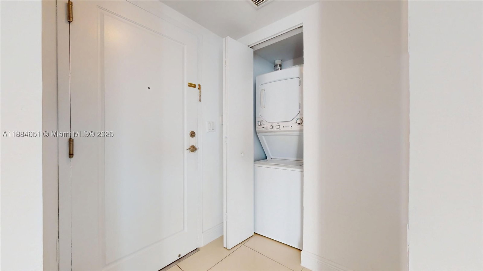 Real estate property located at 1871 S River Dr #1205, Miami-dade, Terrazas Riverpark Villag, Miami, FL