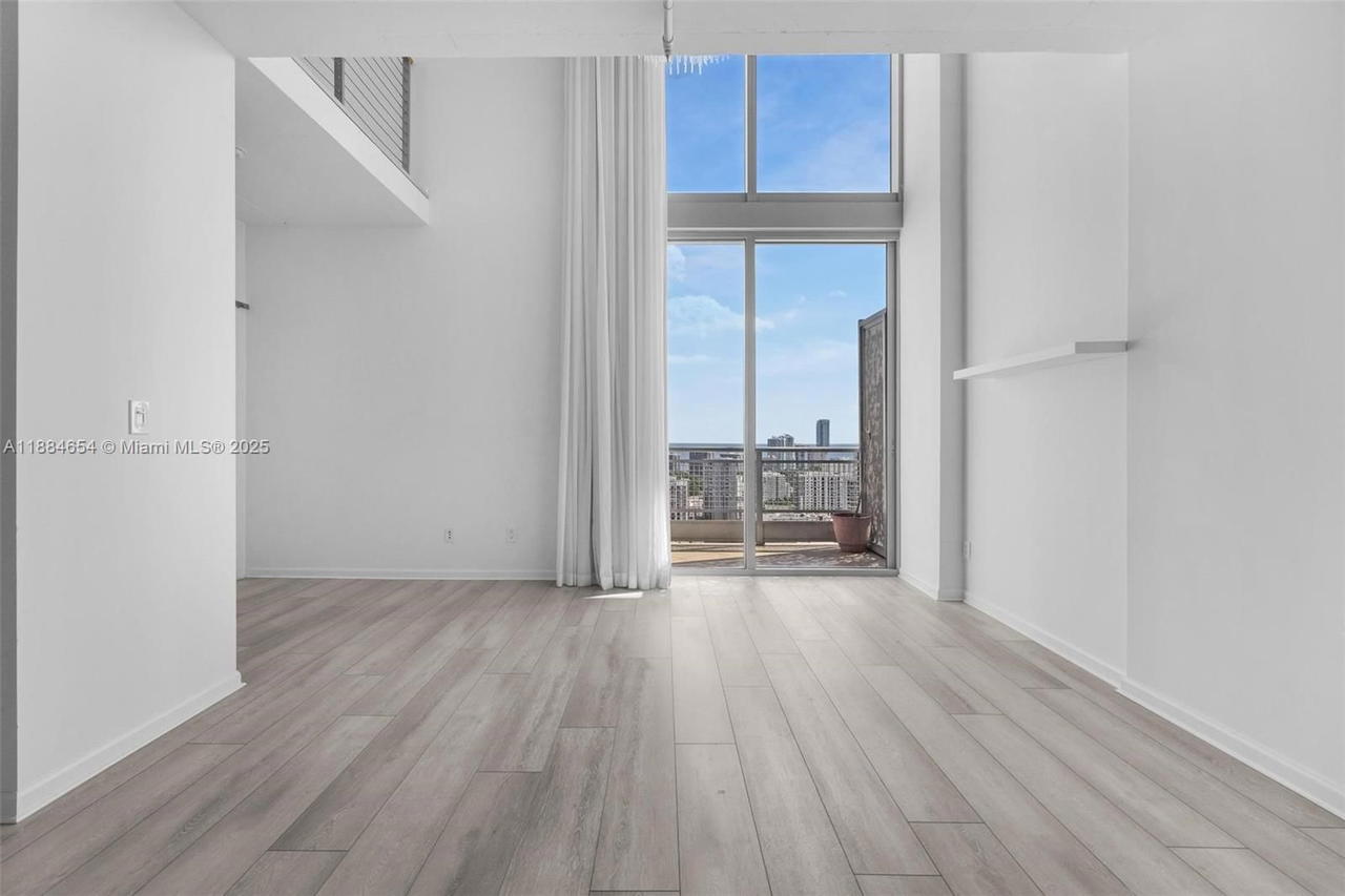 Real estate property located at 690 SW 1 CT PHII 19, Miami-dade, Neo Vertika Condo, Miami, FL