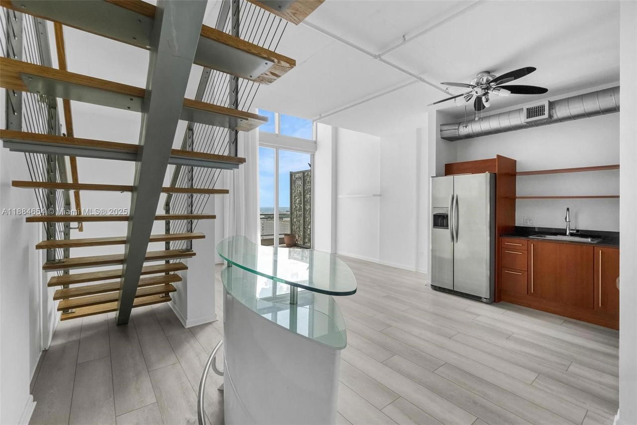 Real estate property located at 690 SW 1 CT PHII 19, Miami-dade, Neo Vertika Condo, Miami, FL