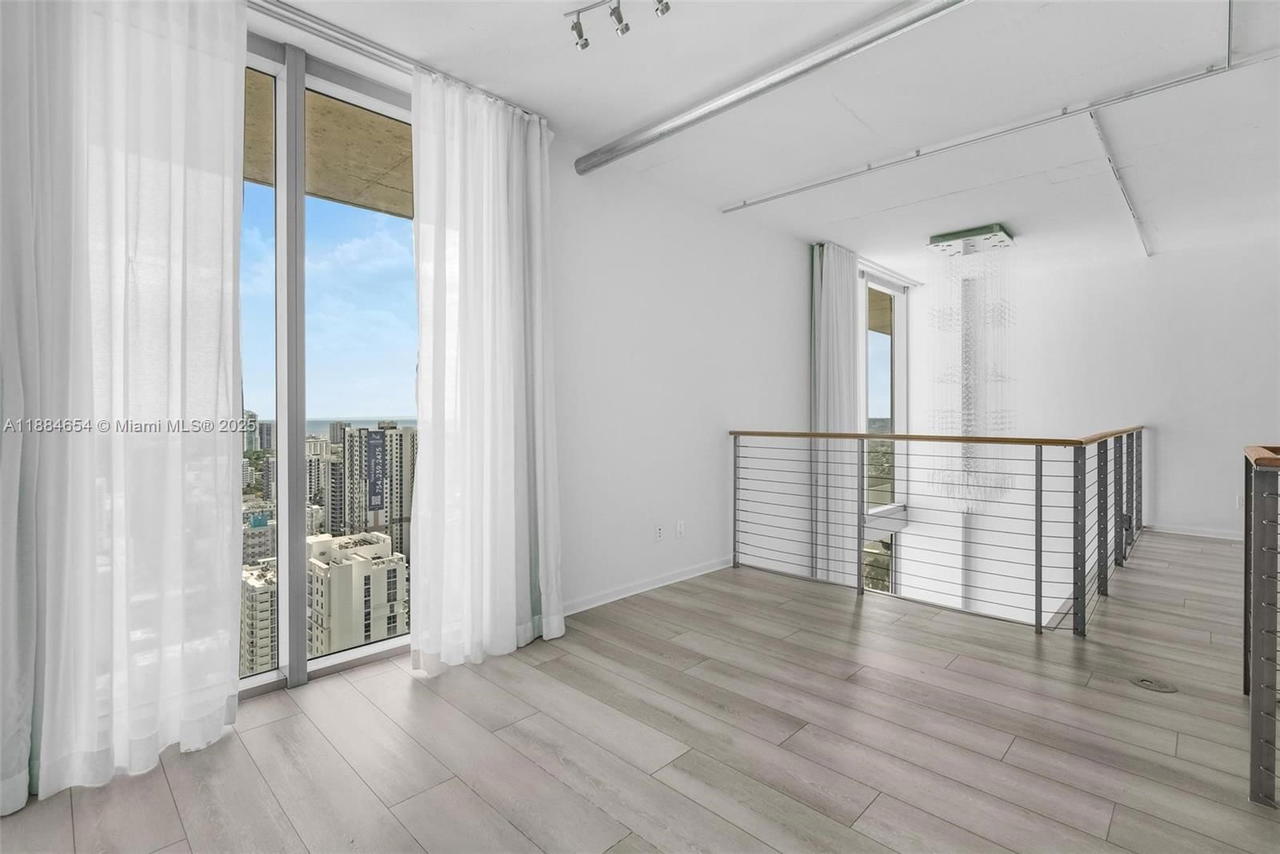 Real estate property located at 690 SW 1 CT PHII 19, Miami-dade, Neo Vertika Condo, Miami, FL