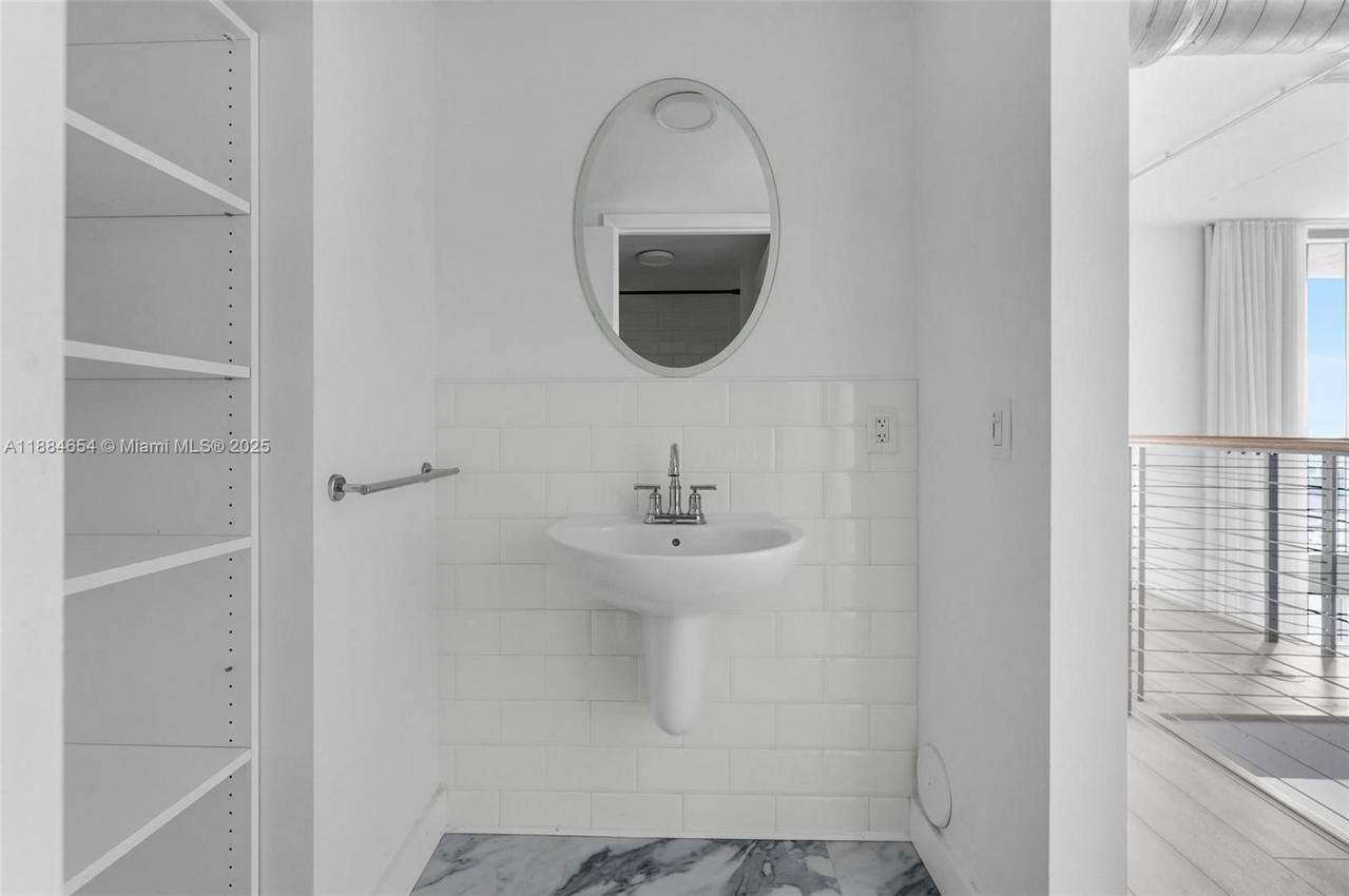 Real estate property located at 690 SW 1 CT PHII 19, Miami-dade, Neo Vertika Condo, Miami, FL