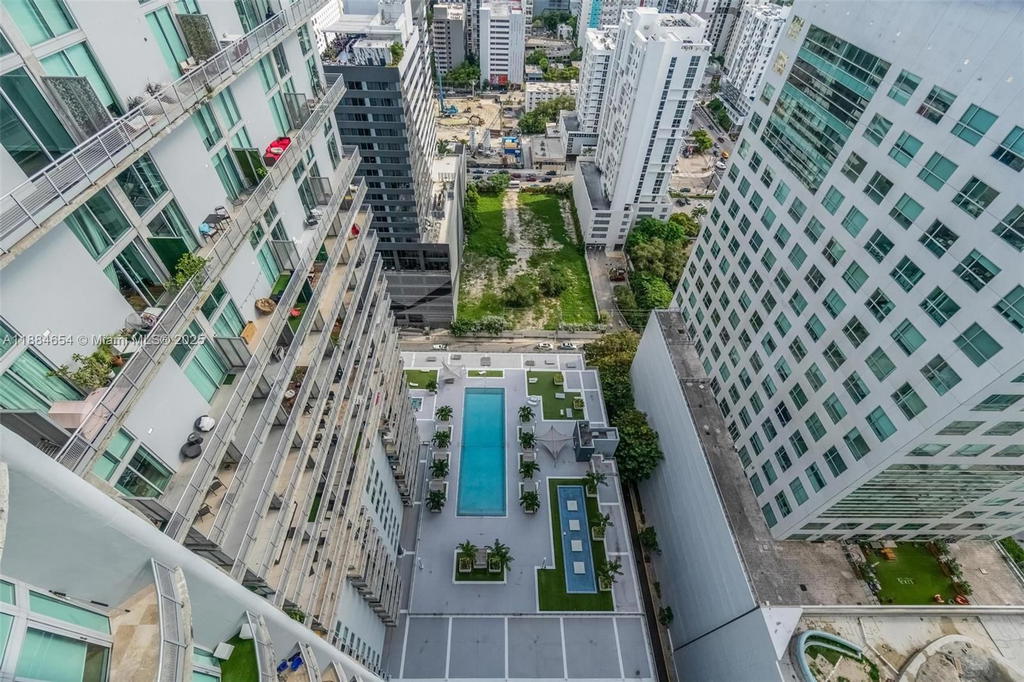 Real estate property located at 690 SW 1 CT PHII 19, Miami-dade, Neo Vertika Condo, Miami, FL