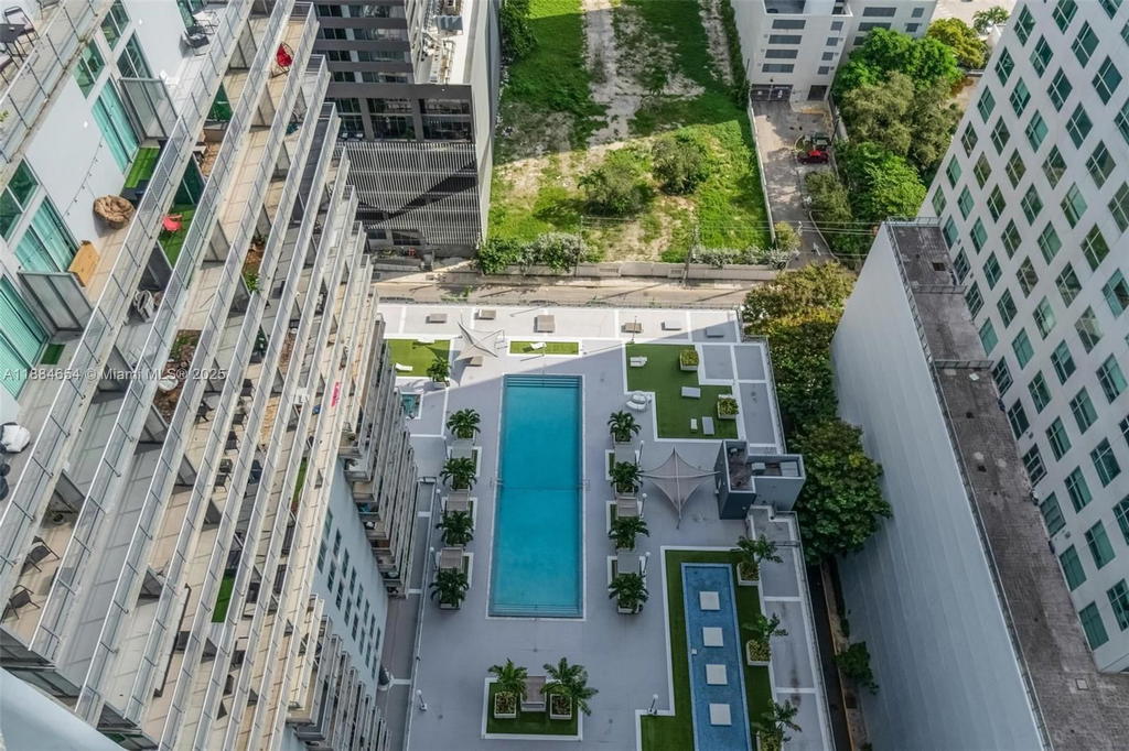 Real estate property located at 690 SW 1 CT PHII 19, Miami-dade, Neo Vertika Condo, Miami, FL
