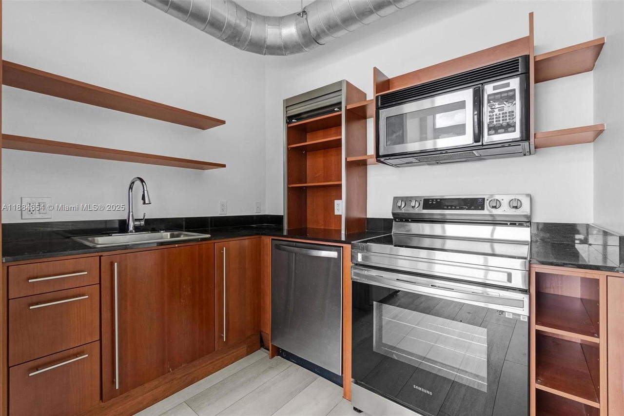 Real estate property located at 690 SW 1 CT PHII 19, Miami-dade, Neo Vertika Condo, Miami, FL