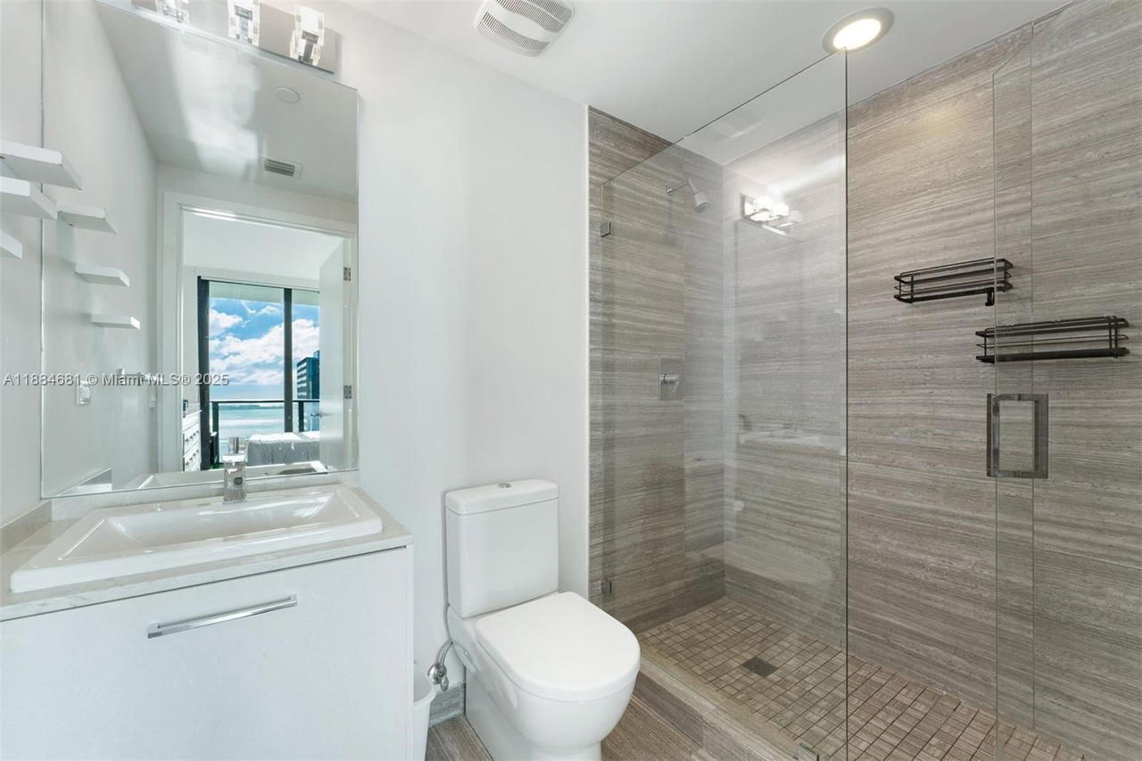 Real estate property located at 1010 Brickell Ave #3004, Miami-dade, 1010 Brickell Condo, Miami, FL