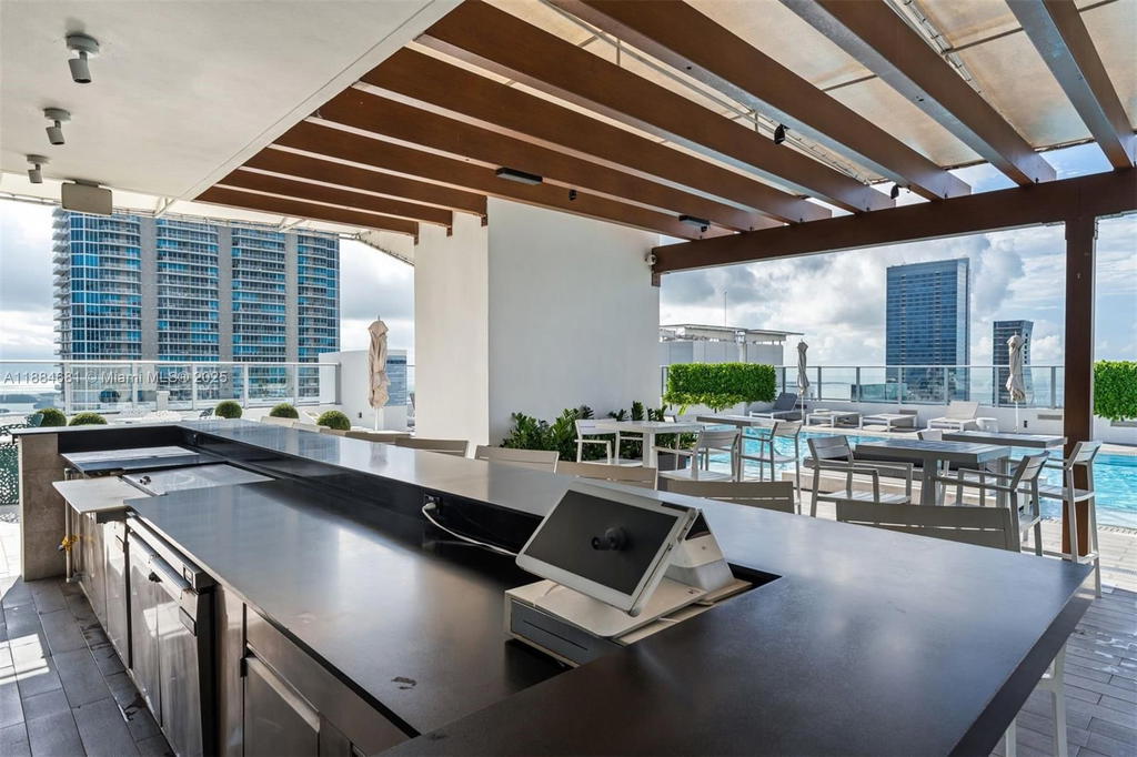 Real estate property located at 1010 Brickell Ave #3004, Miami-dade, 1010 Brickell Condo, Miami, FL