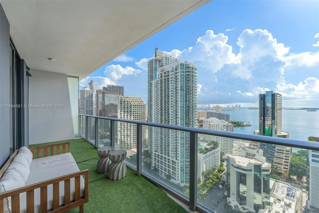 Real estate property located at 1010 Brickell Ave #3004, Miami-dade, 1010 Brickell Condo, Miami, FL