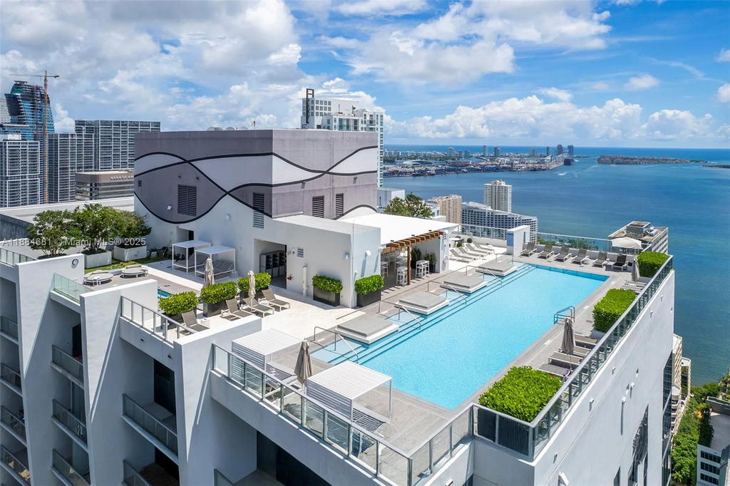 Real estate property located at 1010 Brickell Ave #3004, Miami-dade, 1010 Brickell Condo, Miami, FL