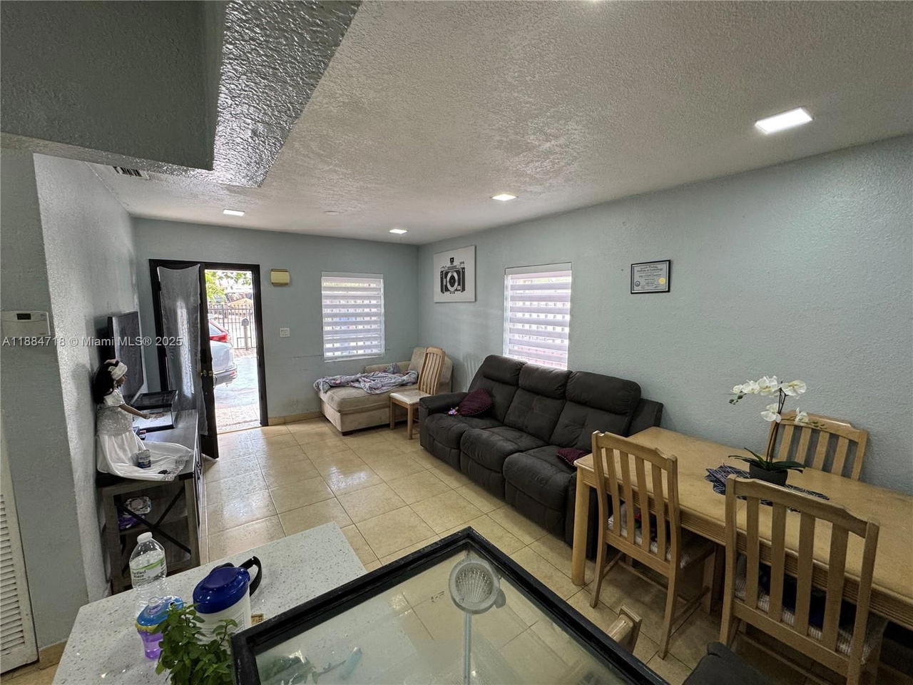 Real estate property located at 825 9th Ln, Miami-dade, Sun-tan Vill Sec 5, Hialeah, FL