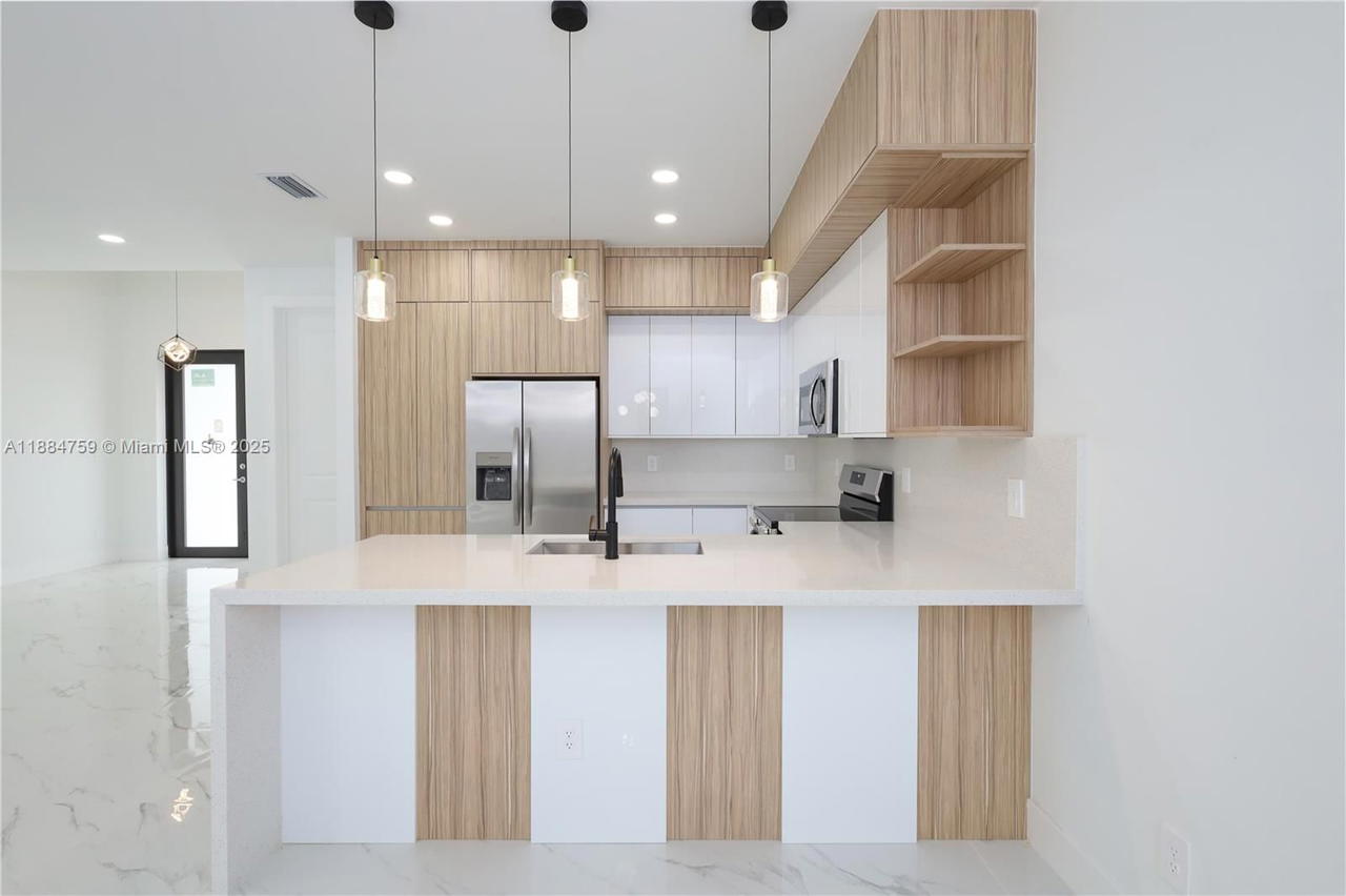Real estate property located at 607 Pelee Ave, Lee, Mirror Lakes, Lehigh Acres, FL
