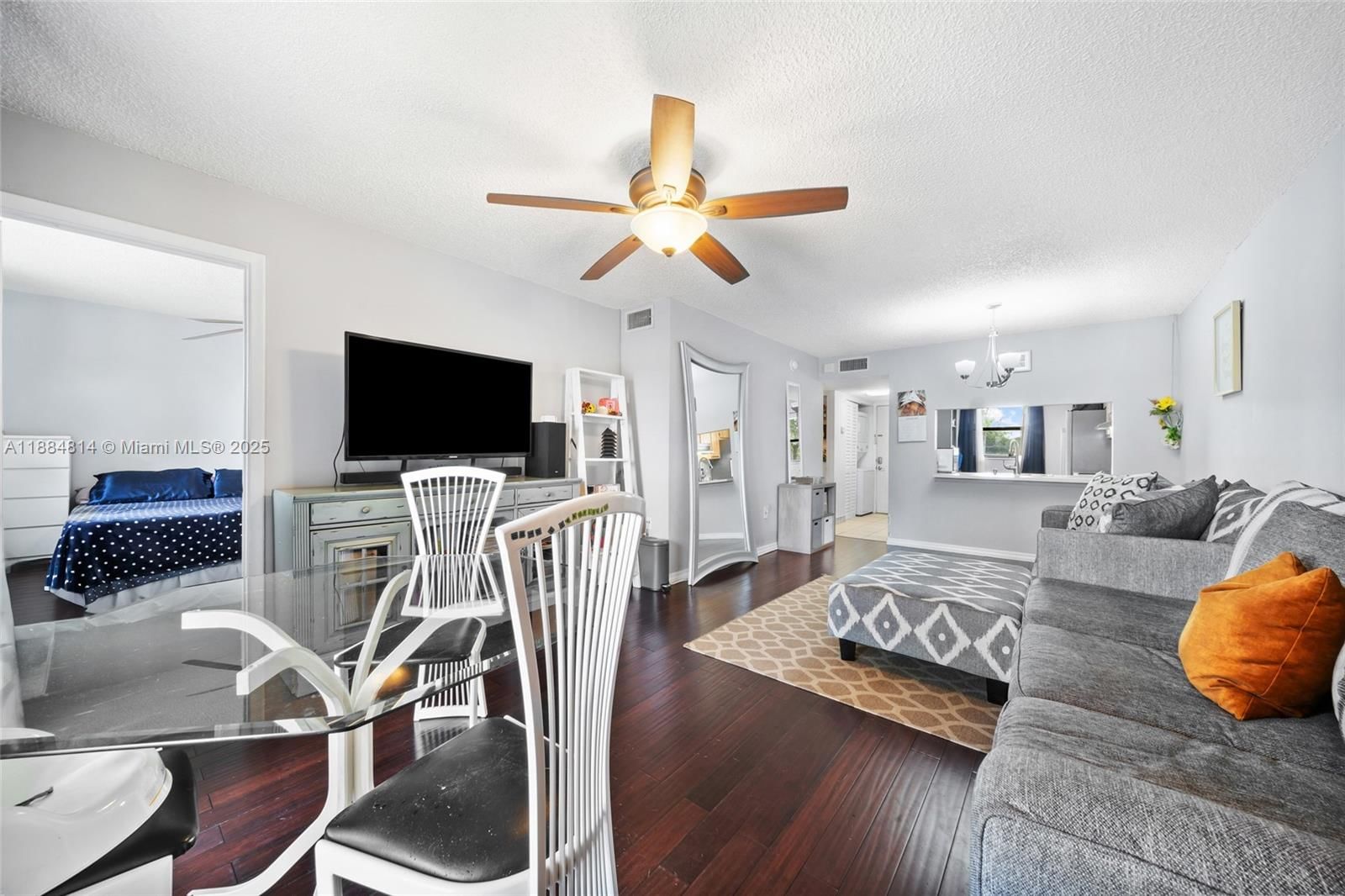 Real estate property located at 9258 1st St #206, Broward, Pine Lake Four Condo, Pembroke Pines, FL