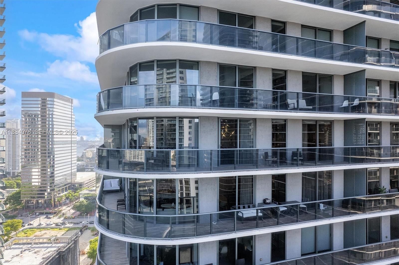 Real estate property located at 801 Miami Ave #2509, Miami-dade, 801 Sma Residences Condo, Miami, FL