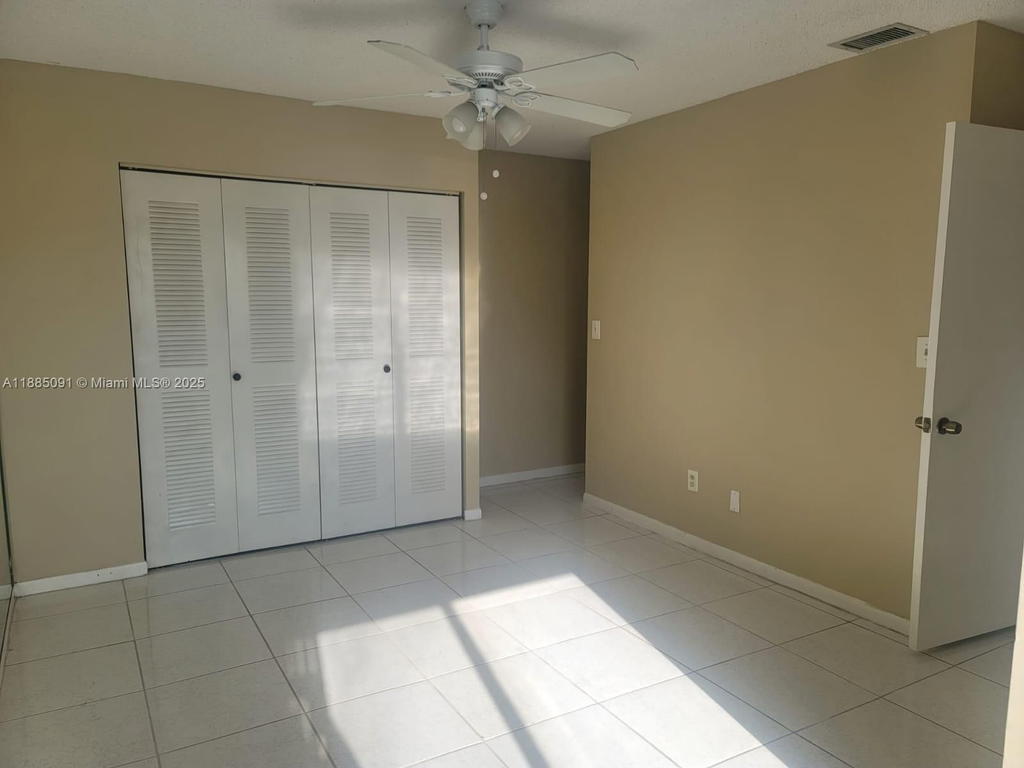 Real estate property located at 415 210th St #206, Miami-dade, Mcarthur Park Misty Lk Co, Miami Gardens, FL