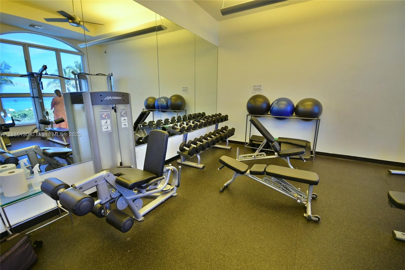 Real estate property located at 2080 Ocean Dr #1111, Broward, 2080 Ocean Drive Condo, Hallandale Beach, FL
