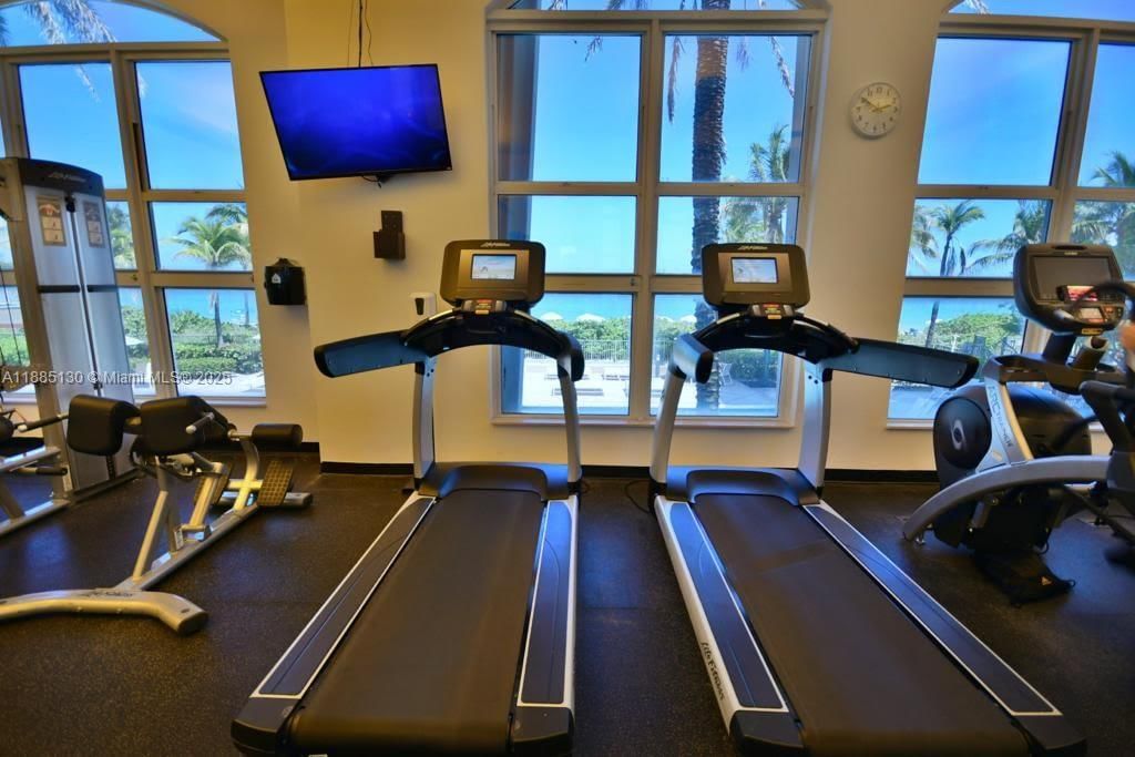 Real estate property located at 2080 Ocean Dr #1111, Broward, 2080 Ocean Drive Condo, Hallandale Beach, FL
