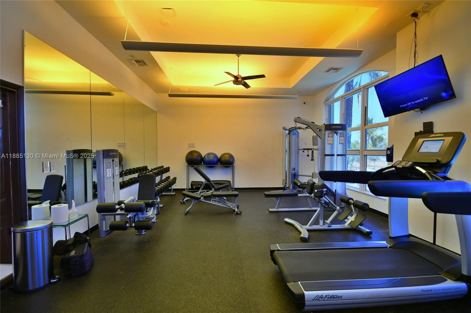 Real estate property located at 2080 Ocean Dr #1111, Broward, 2080 Ocean Drive Condo, Hallandale Beach, FL