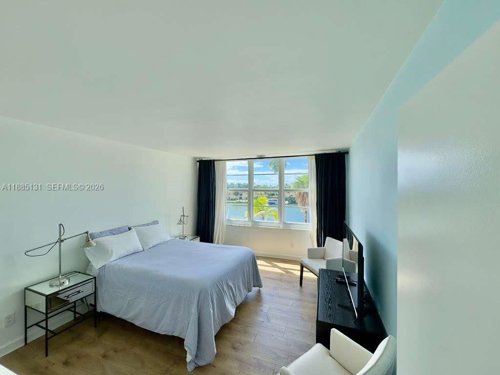 Real estate property located at 5600 Collins Ave #5L, Miami-dade, 5600 Condo, Miami Beach, FL