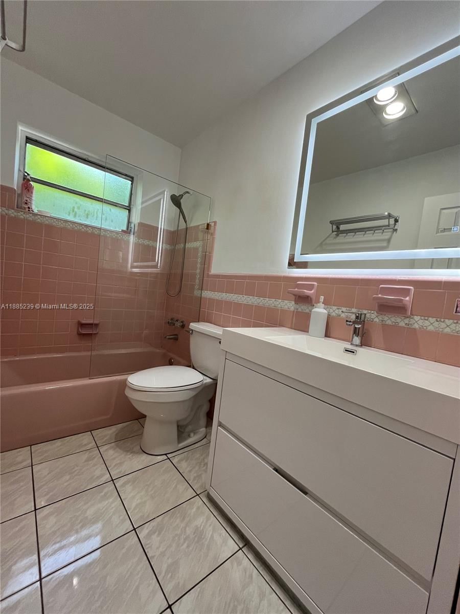Real estate property located at 1395 167th St #315, Miami-dade, Mar-len Gardens No 10 Cor, Miami, FL