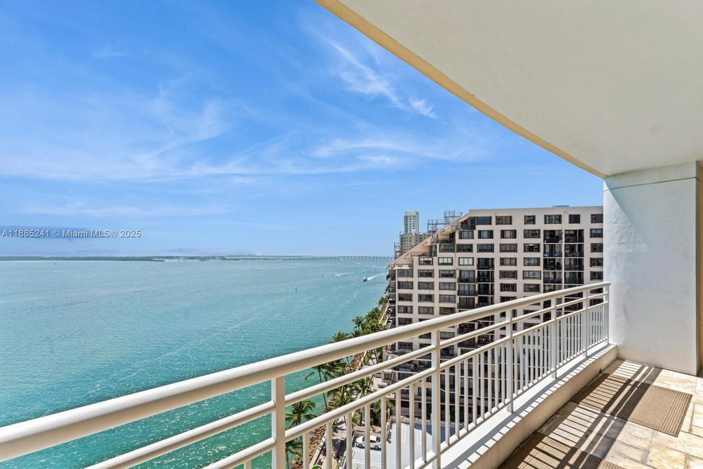 Real estate property located at 808 Brickell Key #1406, Miami-dade, Two Tequesta Point Condo, Miami, FL