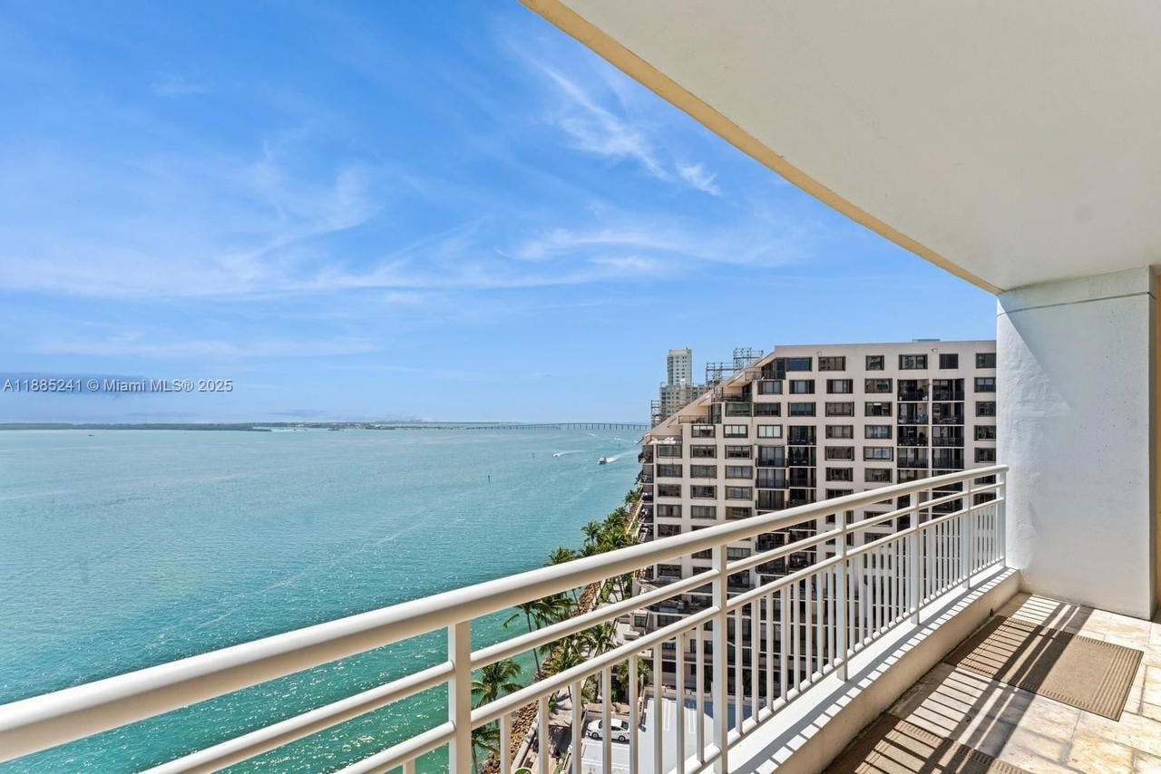 Real estate property located at 808 Brickell Key #1406, Miami-dade, Two Tequesta Point Condo, Miami, FL