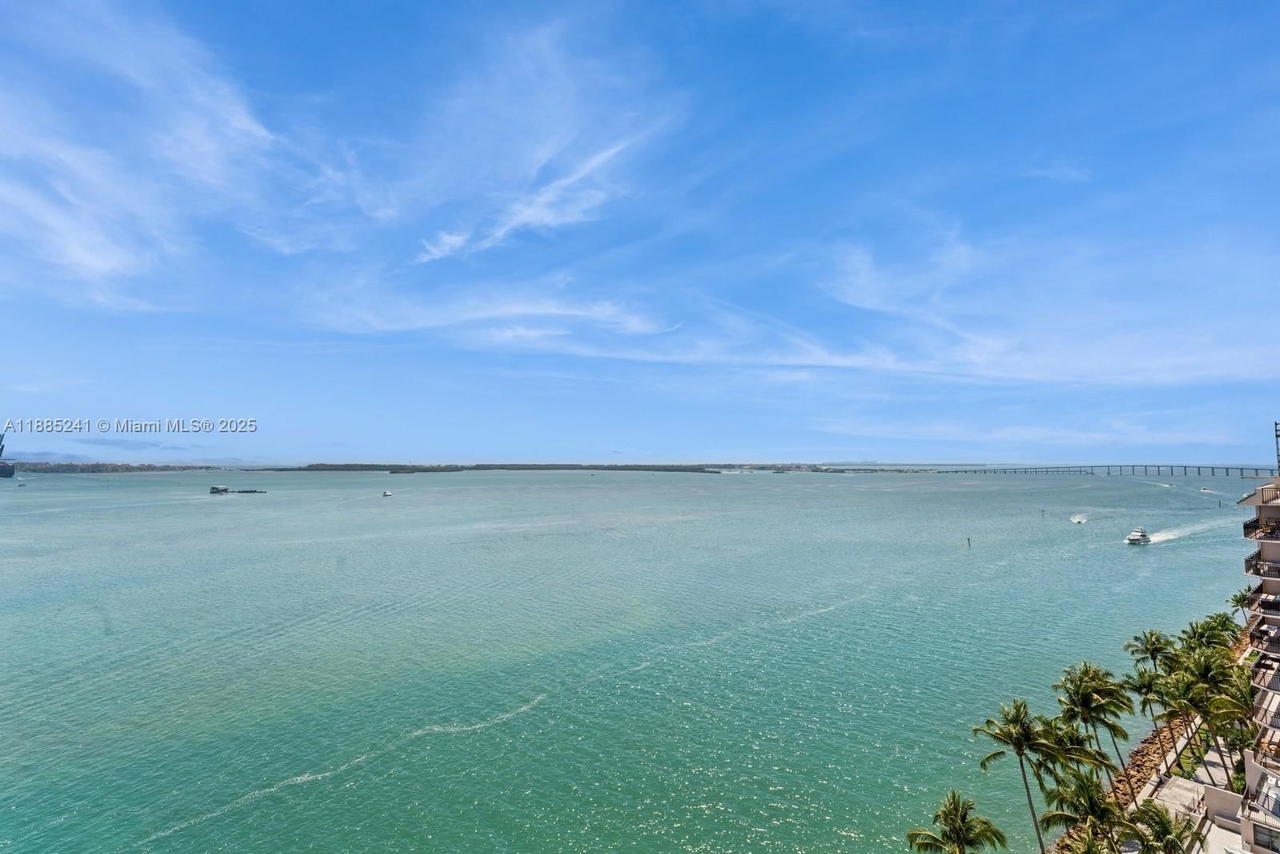 Real estate property located at 808 Brickell Key #1406, Miami-dade, Two Tequesta Point Condo, Miami, FL