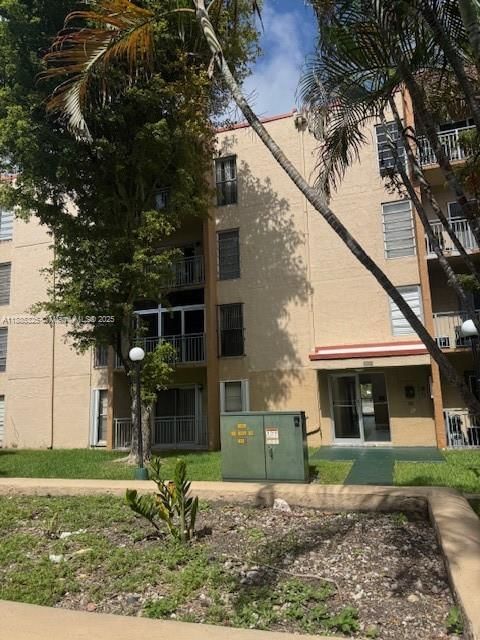 Real estate property located at 4855 7th St #401-6, Miami-dade, Sunset Villas Phase Ii, Miami, FL