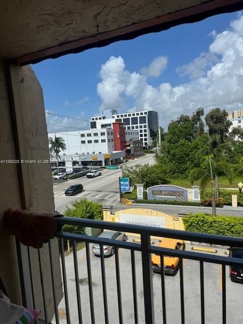 Real estate property located at 4855 7th St #401-6, Miami-dade, Sunset Villas Phase Ii, Miami, FL