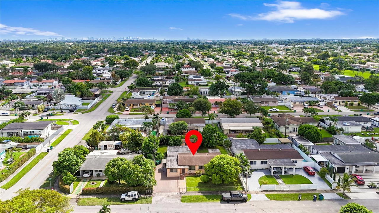 Real estate property located at 3425 105th Ave, Miami-dade, Macson Heights, Miami, FL