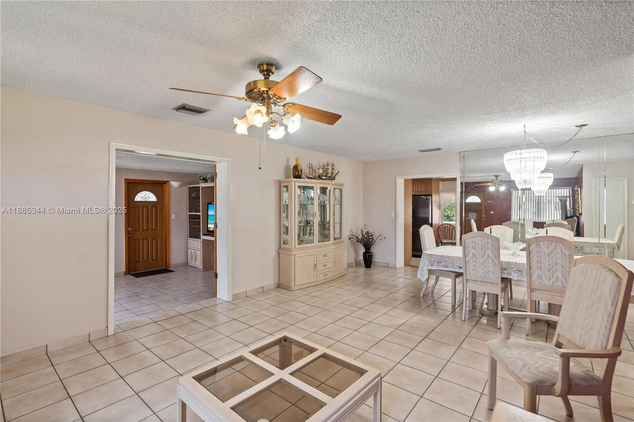 Real estate property located at 3425 105th Ave, Miami-dade, Macson Heights, Miami, FL