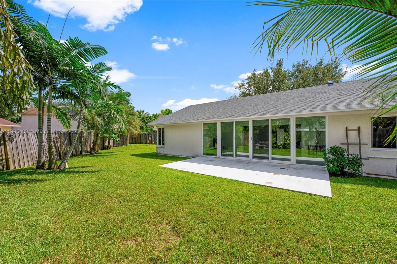Real estate property located at 10445 31st Ct, Broward, Welleby S W Quadrant, Sunrise, FL
