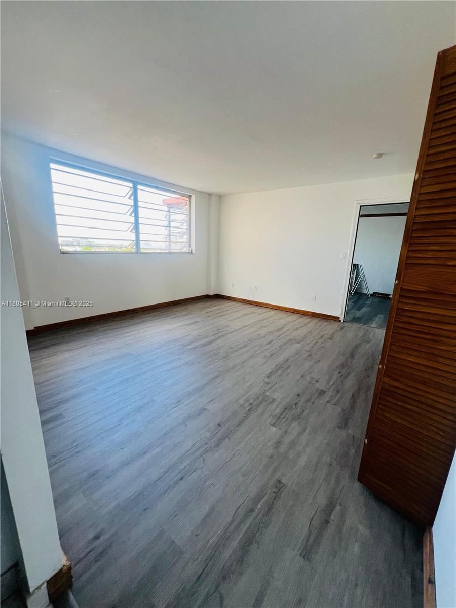 Real estate property located at 16400 17th Ave #701, Miami-dade, Three Seasons Condo Bldg, North Miami Beach, FL