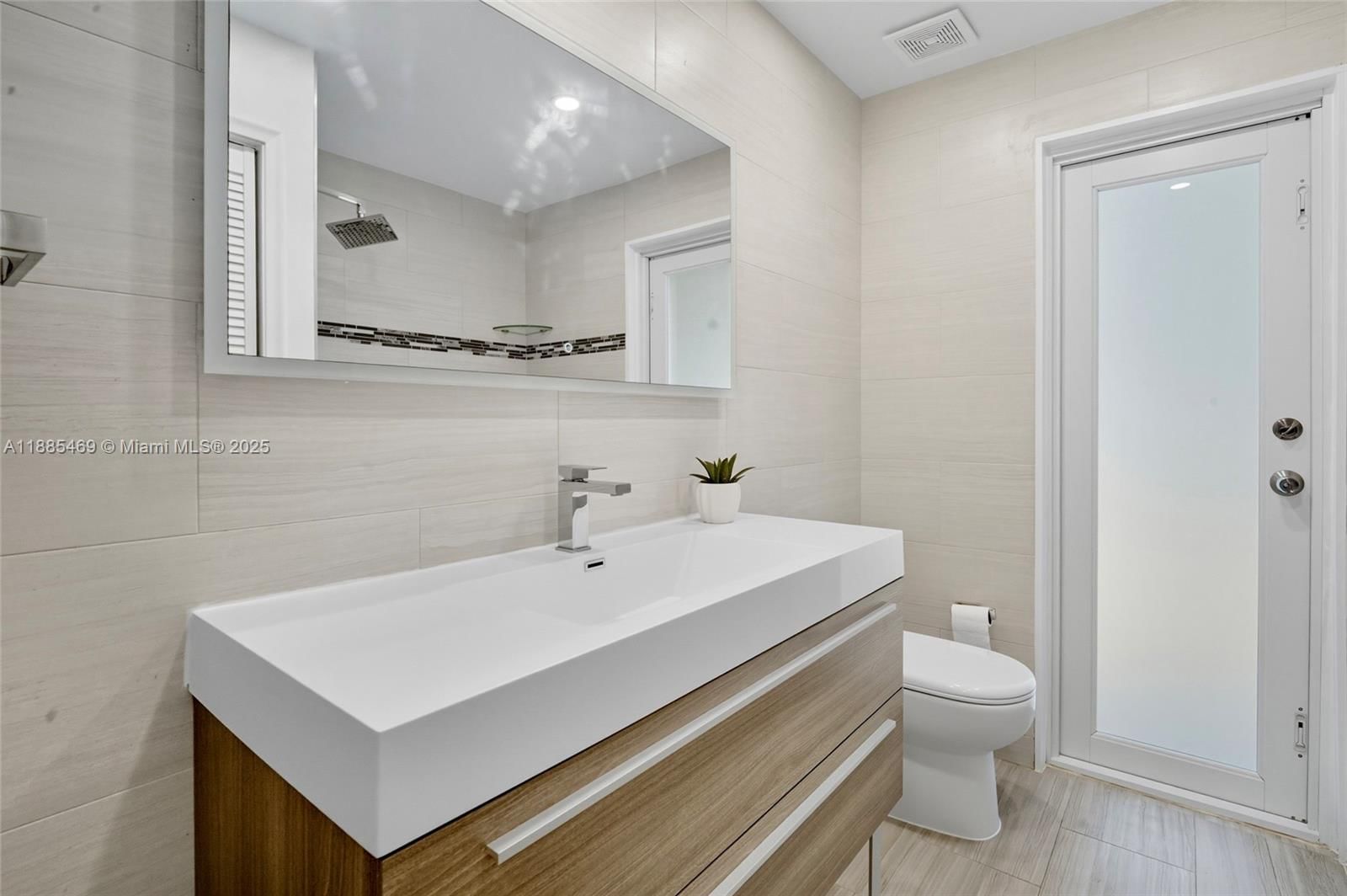 Real estate property located at 9710 Sunset Strip, Broward, Sunrise Golf Village Sec, Sunrise, FL