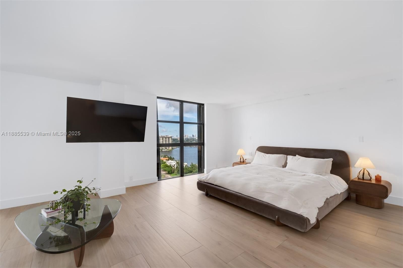 Real estate property located at 4000 Towerside Ter #2211, Miami-dade, The Towers Of Quayside Co, Miami, FL