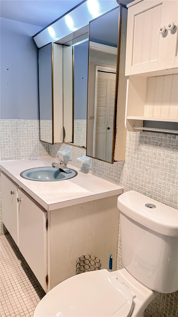 Real estate property located at 20311 2nd Ave J-1, Miami-dade, Ro-mont South Condo J, Miami, FL
