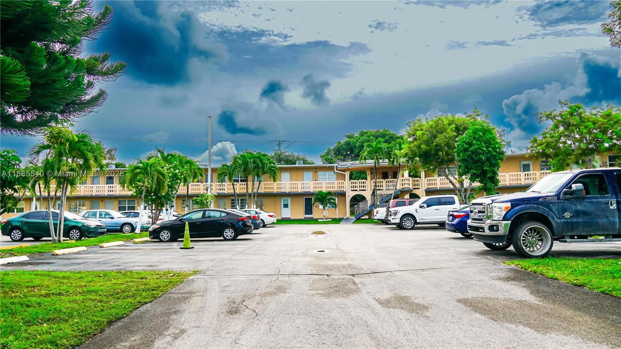 Real estate property located at 20311 2nd Ave J-1, Miami-dade, Ro-mont South Condo J, Miami, FL