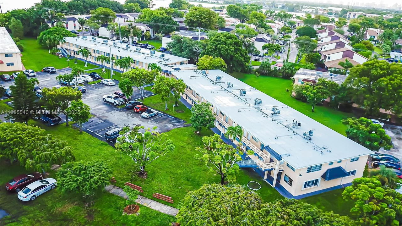 Real estate property located at 20311 2nd Ave J-1, Miami-dade, Ro-mont South Condo J, Miami, FL