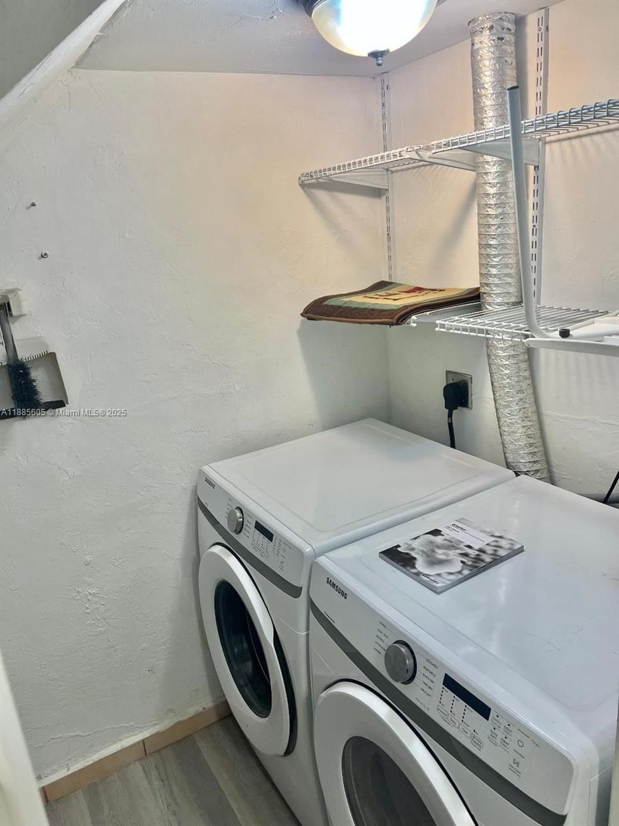 Real estate property located at 1300 53rd St #18, Miami-dade, Westland Plaza Gardens Co, Hialeah, FL