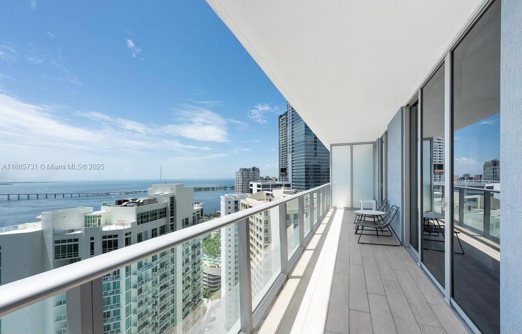 Real estate property located at 1300 Brickell Bay Dr #3205, Miami-dade, Brickellhouse Condo, Miami, FL