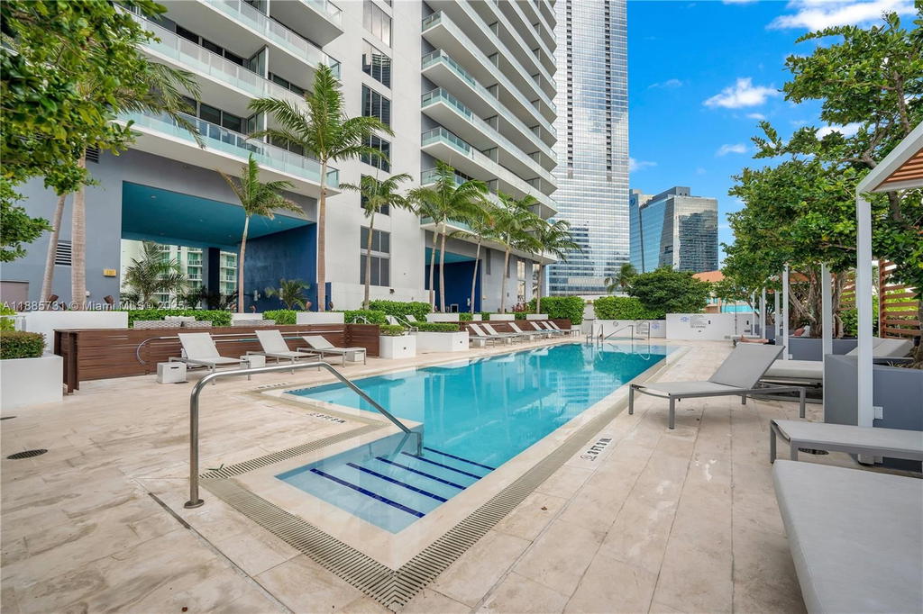 Real estate property located at 1300 Brickell Bay Dr #3205, Miami-dade, Brickellhouse Condo, Miami, FL