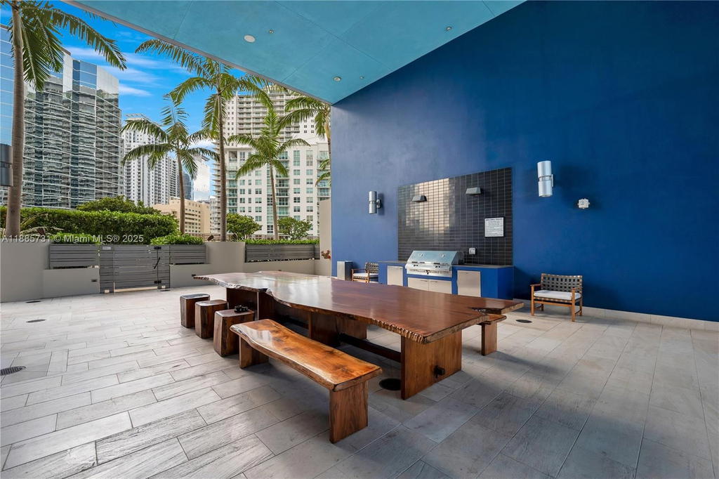 Real estate property located at 1300 Brickell Bay Dr #3205, Miami-dade, Brickellhouse Condo, Miami, FL