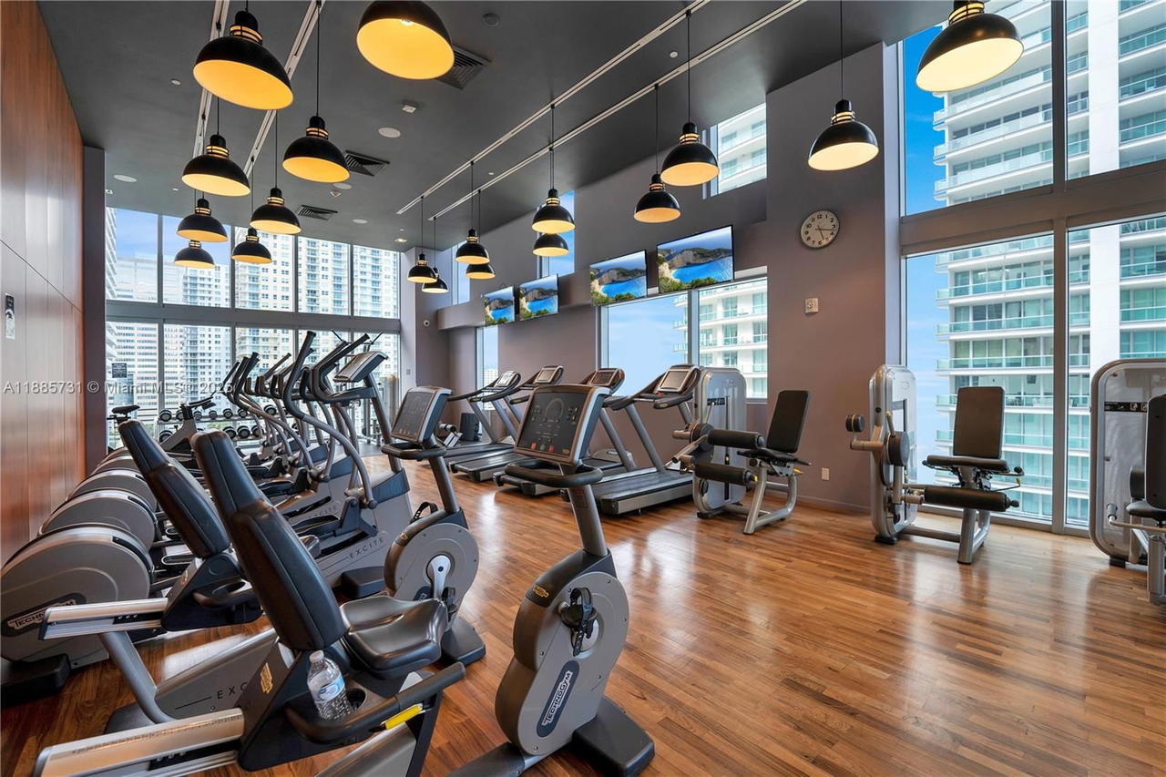 Real estate property located at 1300 Brickell Bay Dr #3205, Miami-dade, Brickellhouse Condo, Miami, FL
