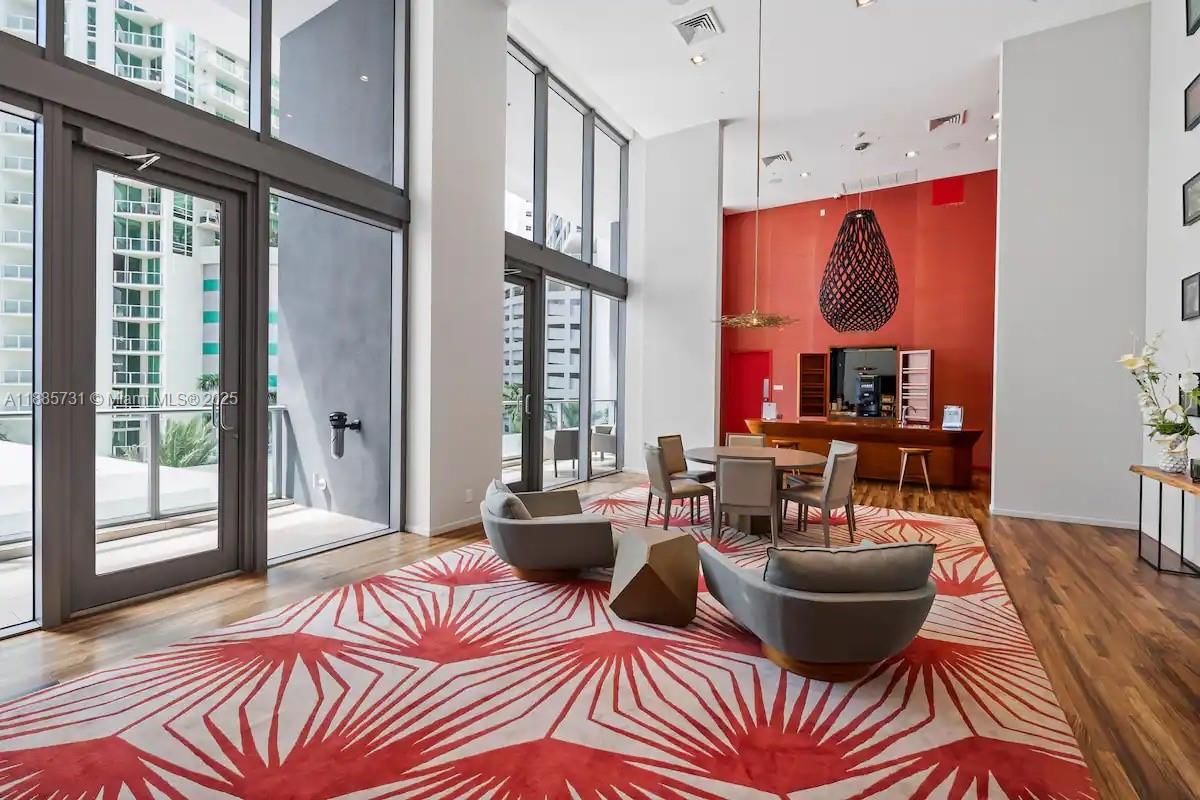 Real estate property located at 1300 Brickell Bay Dr #3205, Miami-dade, Brickellhouse Condo, Miami, FL
