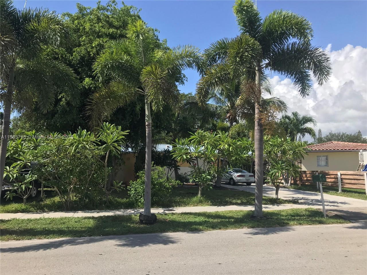 Real estate property located at 740 50th Ct, Broward, Park Ridge, Deerfield Beach, FL