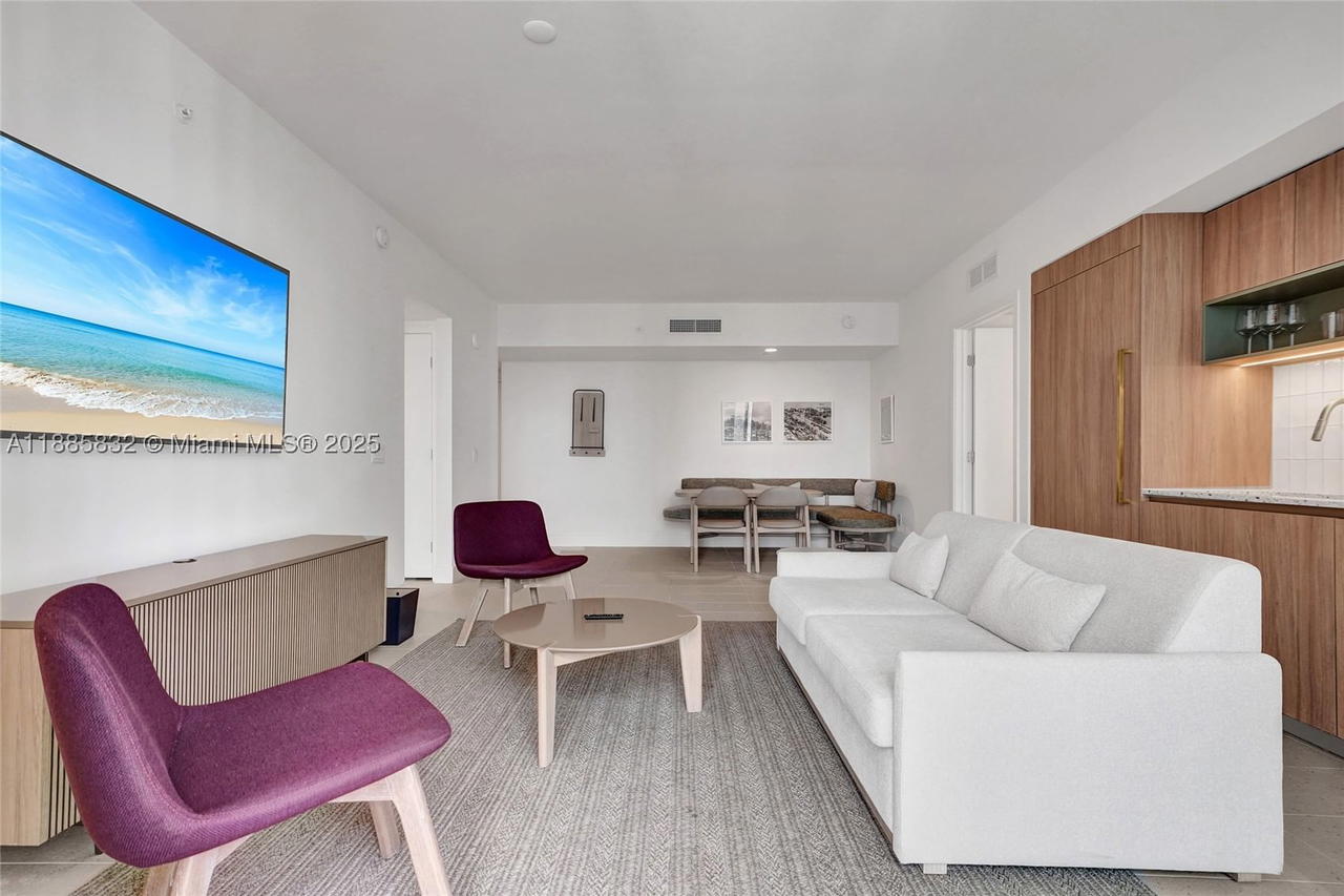 Real estate property located at 159 6th St #3302, Miami-dade, Downtown Miami, Miami, FL