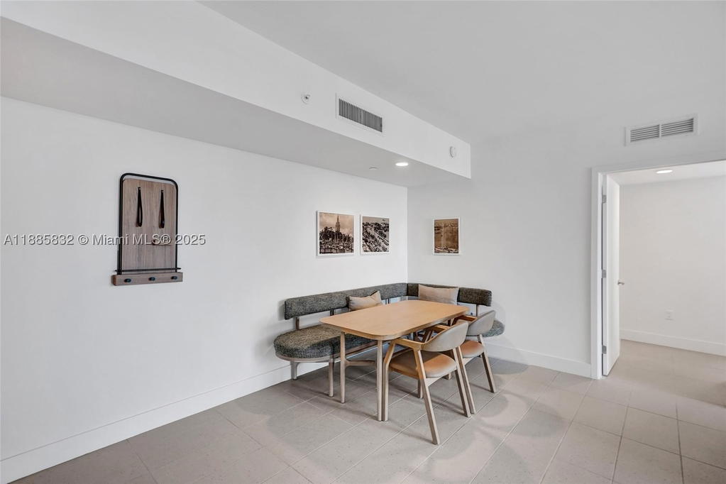Real estate property located at 159 6th St #3302, Miami-dade, Downtown Miami, Miami, FL