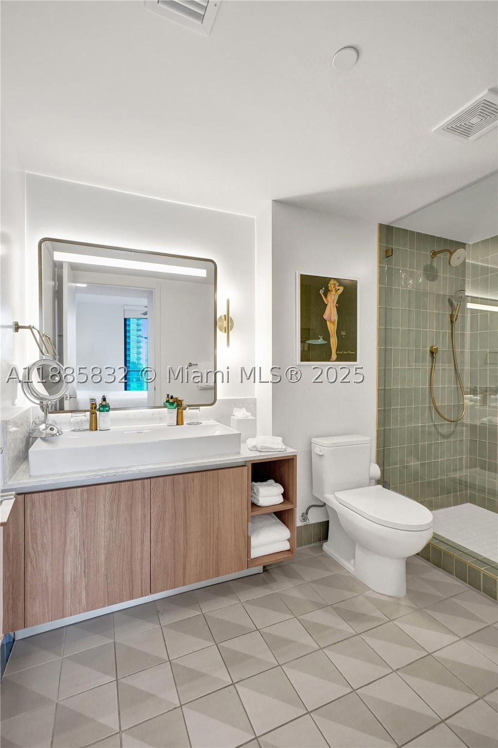Real estate property located at 159 6th St #3302, Miami-dade, Downtown Miami, Miami, FL