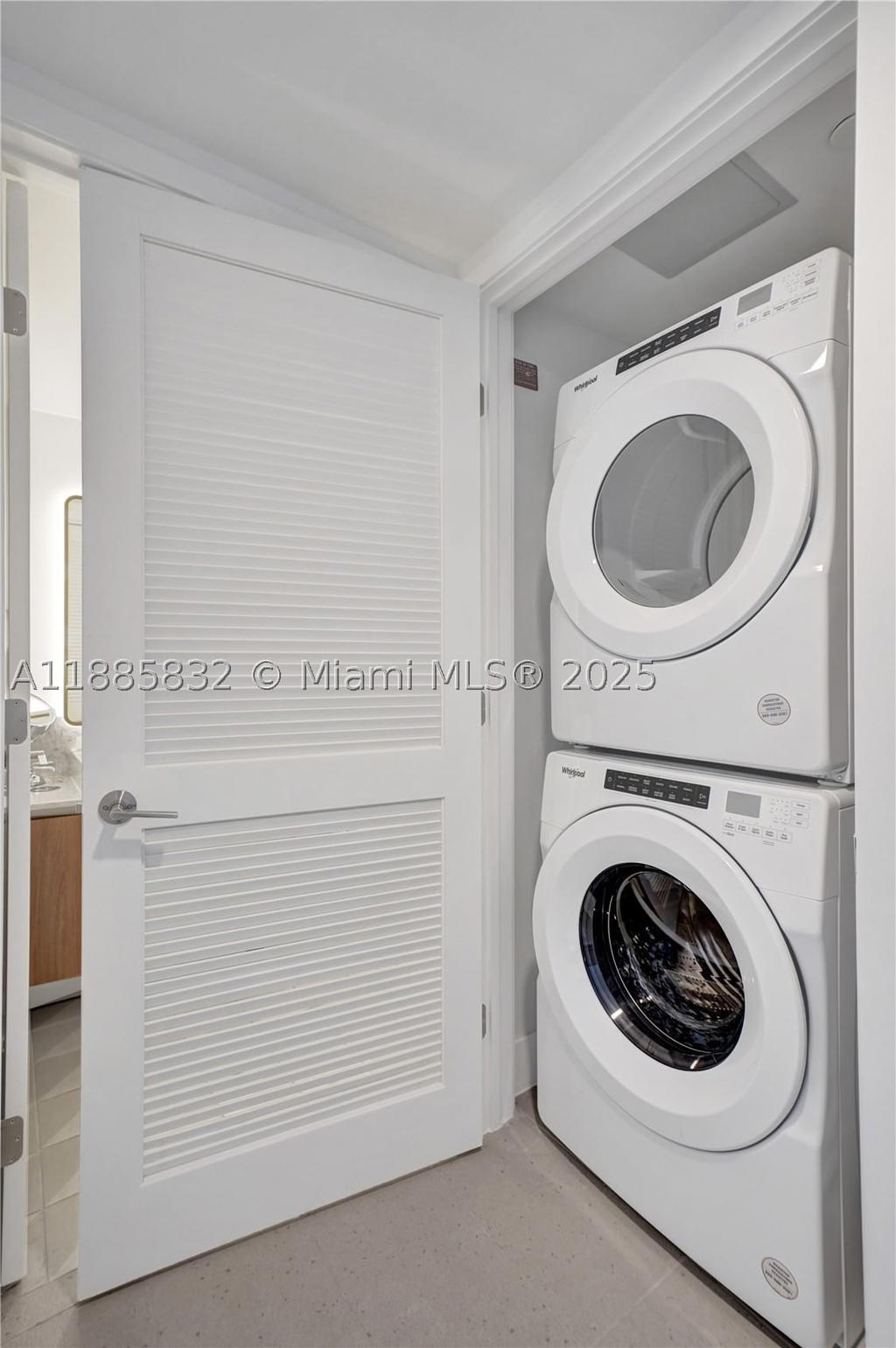 Real estate property located at 159 6th St #3302, Miami-dade, Downtown Miami, Miami, FL