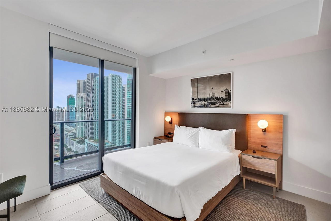 Real estate property located at 159 6th St #3302, Miami-dade, Downtown Miami, Miami, FL