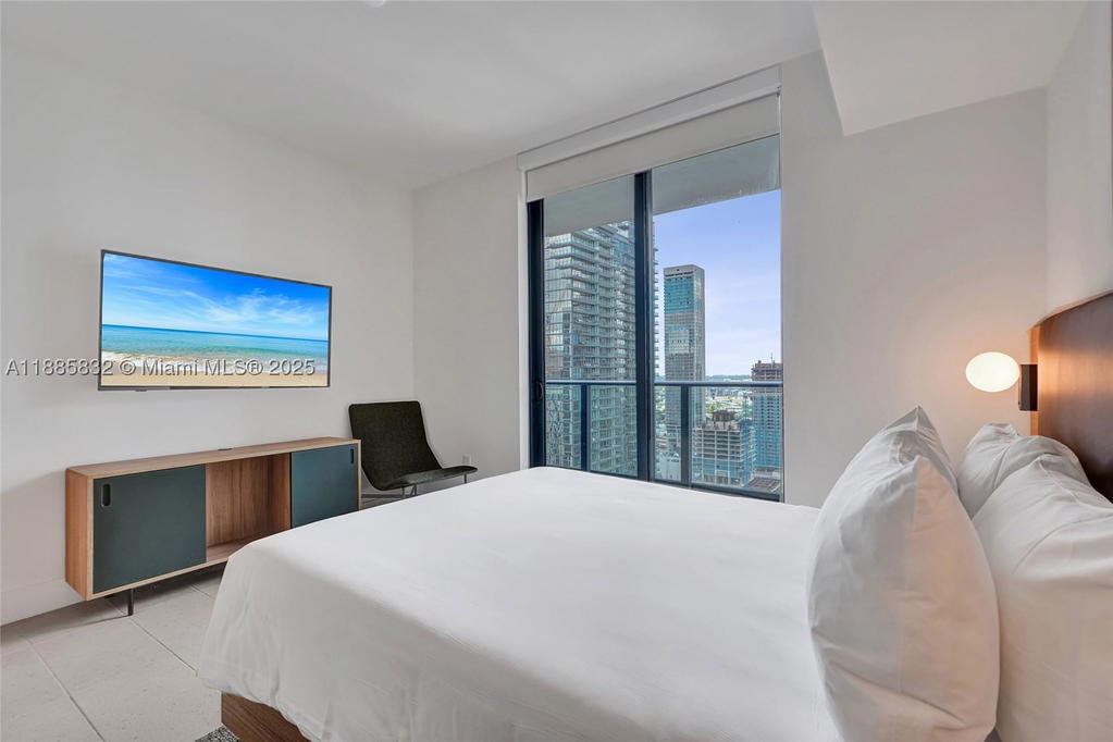 Real estate property located at 159 6th St #3302, Miami-dade, Downtown Miami, Miami, FL