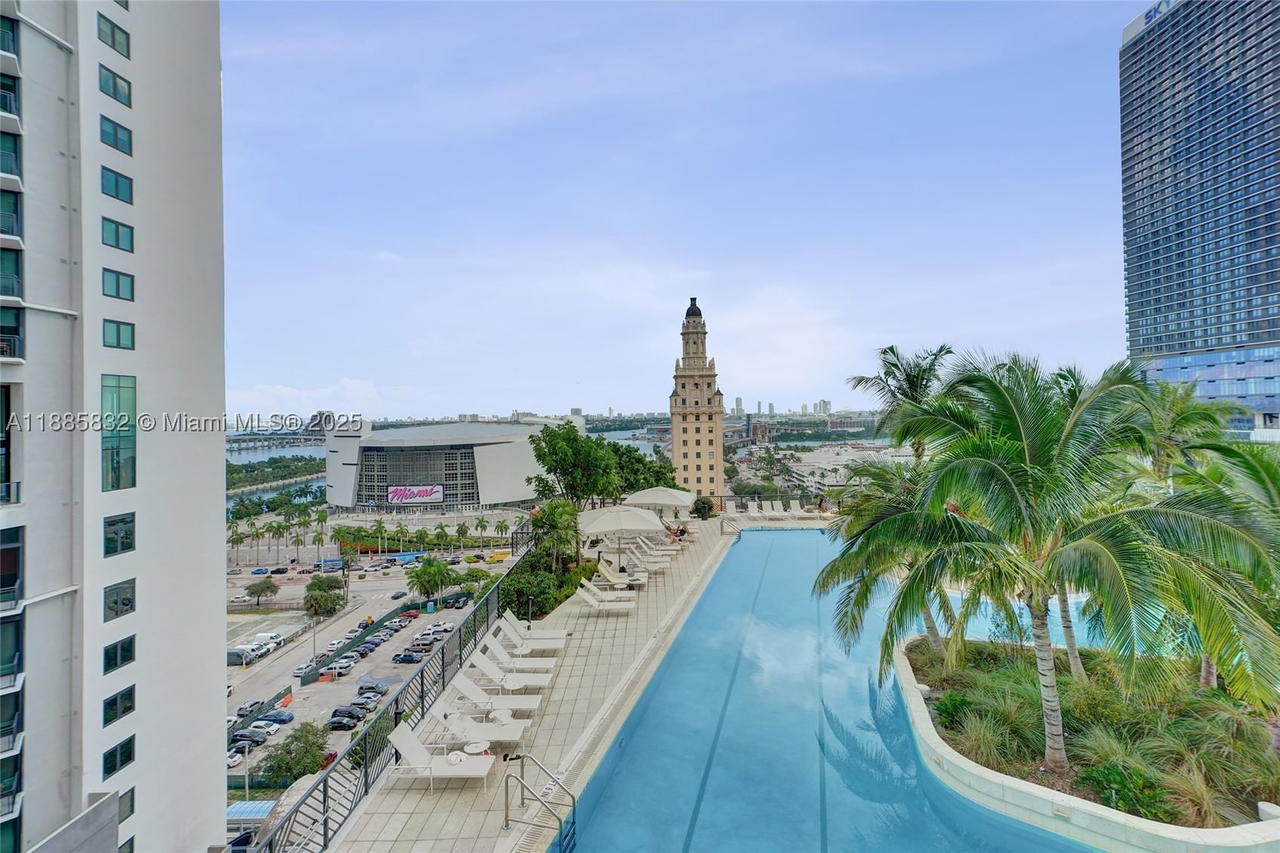 Real estate property located at 159 6th St #3302, Miami-dade, Downtown Miami, Miami, FL